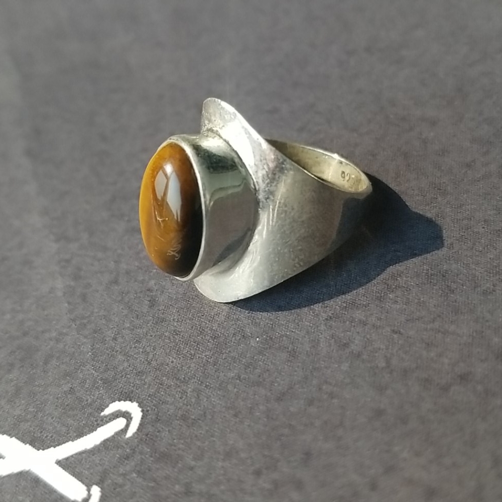 Silver ring.